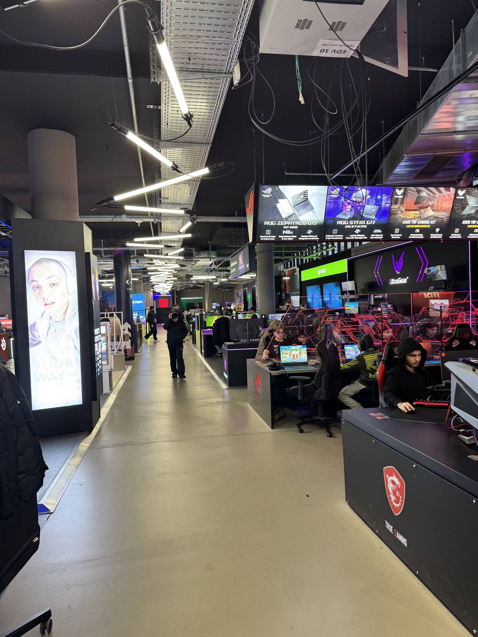 Gaming Store Atmosphäre
